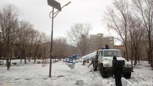 МЭК восстановила автономный светодиодный светильник на улице Ворошилова