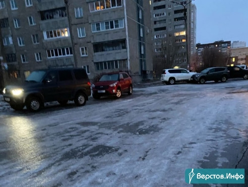 Сплошной каток. В Магнитогорске ледяной дождь осложнил передвижение по городу