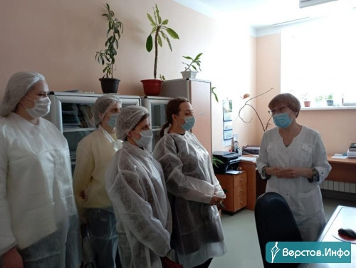 Знакомство с будущим. Студенты Челябинского медицинского университета побывали в магнитогорском онкодиспансере