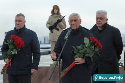 «У нас великолепная российская армия». Магнитогорск отмечает День защитника Отечества
