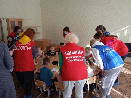 Наобщались от души! В Магнитогорске волонтёры представили свой вариант празднования 8 Марта
