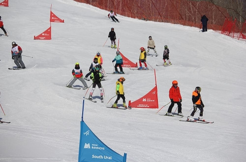 На высшем уровне! Магнитогорские спортсмены-любители разыграли Кубок главы города по горным лыжам и сноуборду