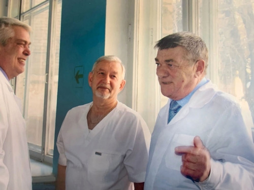 С юбилеями, дорогие доктора! 75-летие и 85-летие отмечают двое врачей городской больницы № 3