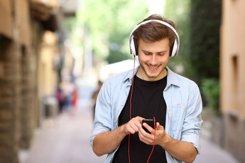 Мобильный трафик вырос на 8 %. Меломаны переходят в российские музыкальные сервисы