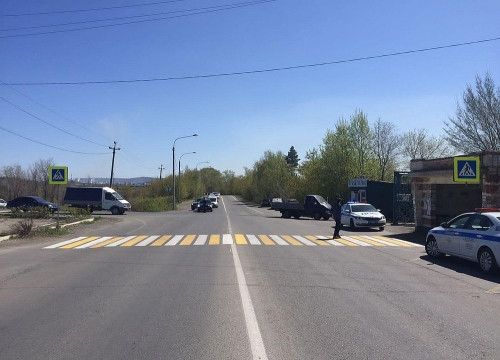 В Магнитогорске школьник на мотоцикле попал в аварию. Его пассажира госпитализировали