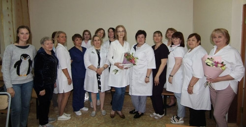 Из жизни педиатров. В Магнитогорске врачи детской больницы принимают поздравления от пациентов