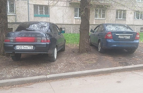 Дорогое удовольствие! 34 тыс. рублей заплатят водители Магнитогорска за парковку на газонах