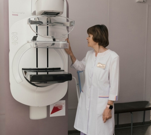 Современный, цифровой, комфортный. Магнитогорский онкодиспансер приглашает женщин на обследование на высокоточном маммографе