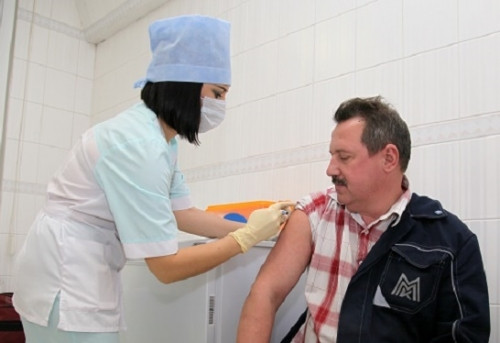 Защити себя! На ММК стартовала кампания по бесплатной вакцинации работников от гриппа и ОРВИ