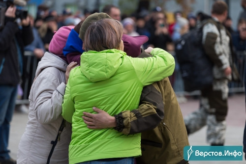 «Вы пошли по зову своей души». Сегодня в Магнитогорске состоялась отправка 32 мобилизованных добровольцев