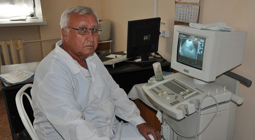 Отличник здравоохранения! Известный в Магнитогорске врач-уролог Александр Мамаев отмечает 73-летие